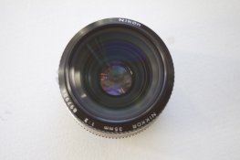 Nikkor35_1.jpg