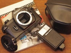 Nikon EM_small.JPG