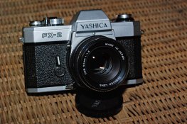 Yashica FX-2.jpg