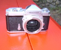 nikkormat-5.JPG