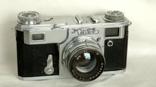 Kiev-4A-front.jpg Kiev-4A-front.jpg