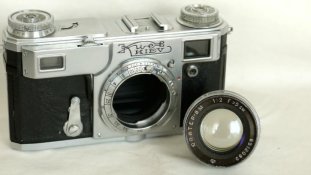 Kiev-4A-front-lens.jpg Kiev-4A-front-lens.jpg
