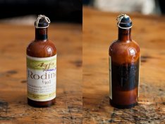 rodinal-flasche-01.jpg