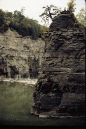 Interneg-tower rock.jpg