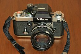 Nikon F2AS Chrome 1.jpg