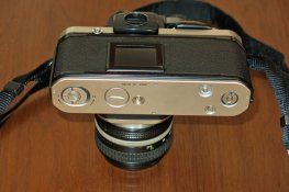 Nikon F2AS Chrome 3.jpg