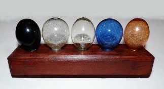 No 5 Bulb display..jpg