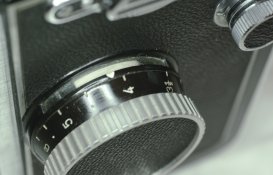 Rollei E1 depth of field scale.jpg Rollei E1 depth of field scale.jpg