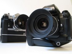 Nikon Cameras 0074 sml.JPG