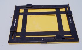 Easel1.jpg