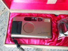 Contax in box.jpg
