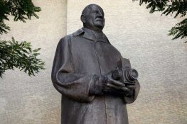 Big Vic.jpg