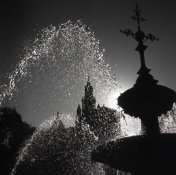 NYC-Fountain-2004-01-for-we.jpg