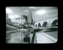 Stone_Arch_2007_-_Minneapolis_-_Minox_800_pix.jpg