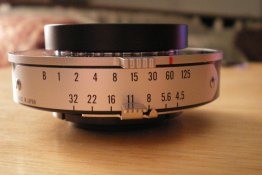 pol-lens1630.jpg