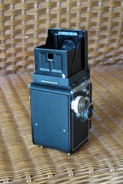Yashica C 2.jpg