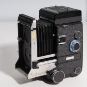 Mamiya C330-2.jpg