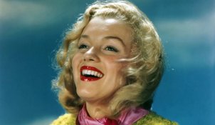 marilyn-monroe-color-photograph-1940s-1950s-feat-640x372.jpg marilyn-monroe-color-photograph-1940s-1950s-feat-640x372.jpg