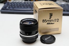 Nikon85mmf2_2.jpg