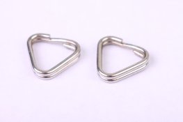 Strap-Triangles_x2_ALONE_(1_of_2).jpg