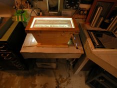 8x20 vac frame & Hg lamp small.jpg