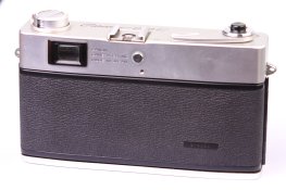 Canonet_QL19E_Parts-Camera_(2_of_10).jpg