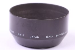 Nikon_HN7_Metal_Lens_Hood_(1_of_7).jpg