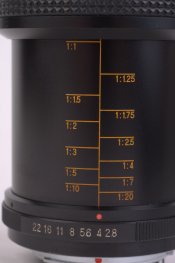 Vivitar_90mm_2.8_PK_Mount_(7_of_10).jpg