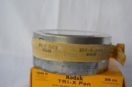Tri-X_tin_1966-002.jpg