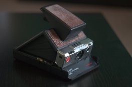 Black_SX70.jpg