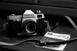 Praktica B&W.jpg