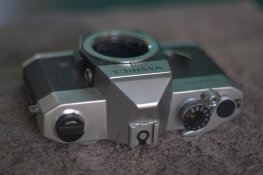 BODY_Yashica_TL_Electro-4.jpg