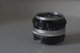 Nikkor_50mm_1.4_ApertureBlades-2.jpg