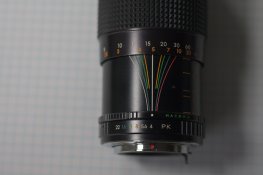 Sears_PK_80-200mm_Zoom_Lens-2.jpg