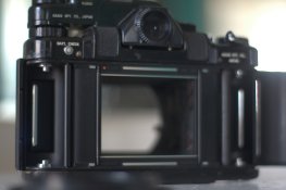 Pentax_67_Prism_Finder-3.jpg