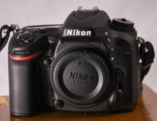 Nikon D7100-1.jpg