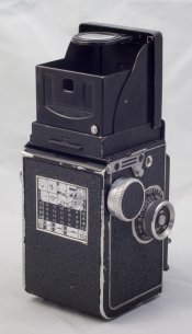 Rolleicord V 1527 3.jpg