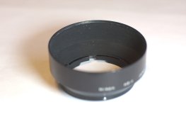 Nikon-HS1-Lens_hood_(4_of_6).jpg