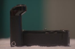Nikon_MD11_Grip_(1_of_9).jpg