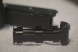 Nikon_MD11_Grip_(8_of_9).jpg