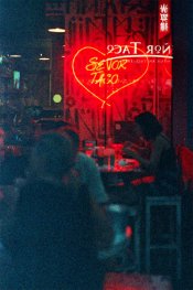 5052ADX100006F.jpg
