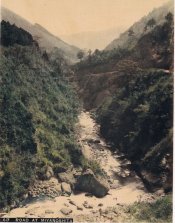 albumen-print-Kusakabe-Kimbei-1841-1934-road.jpg