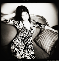 T on sofa - holga