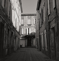 Blaye alleyway