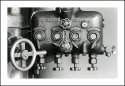 DISPLACEMENT LUBRICATOR