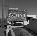 Cottonwood Court sign