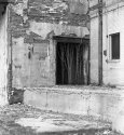 Chain Doorway