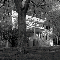 Archer Mansion Front Var1 Apug