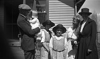 Family shot, 1920's.jpg