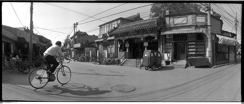 古城旧迹今犹在  Memories from the past remain in the old q